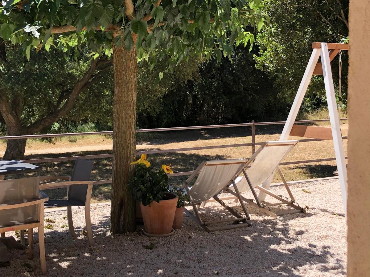 Le Clos Des Sept Palmiers กาวาแลร์-ซูร์-แมร์ ภายนอก รูปภาพ