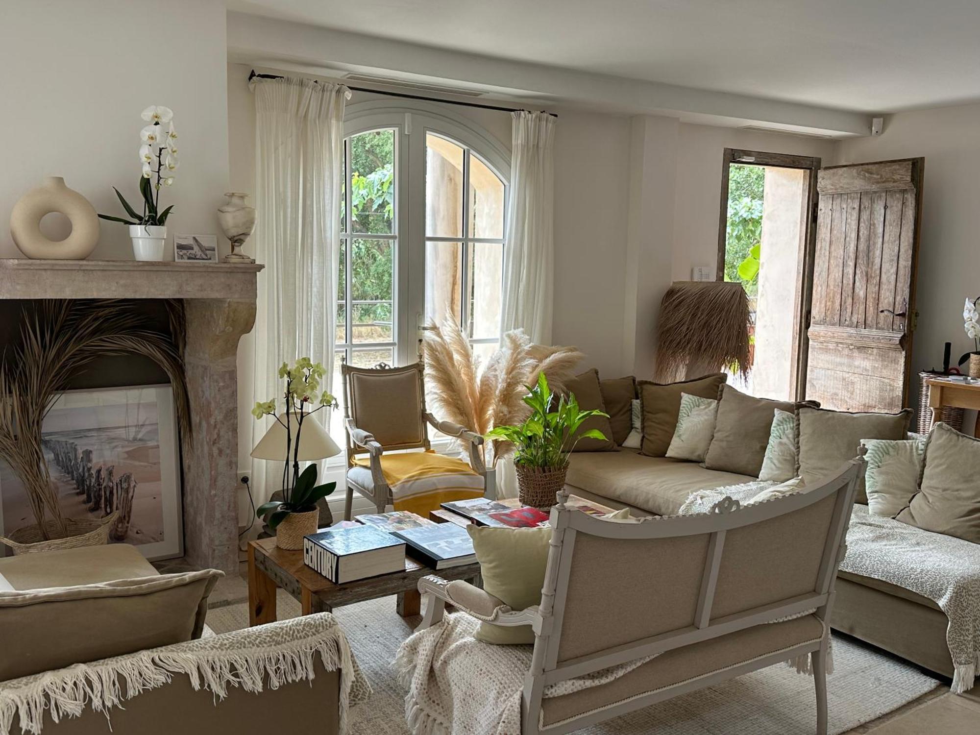 Le Clos Des Sept Palmiers กาวาแลร์-ซูร์-แมร์ ภายนอก รูปภาพ
