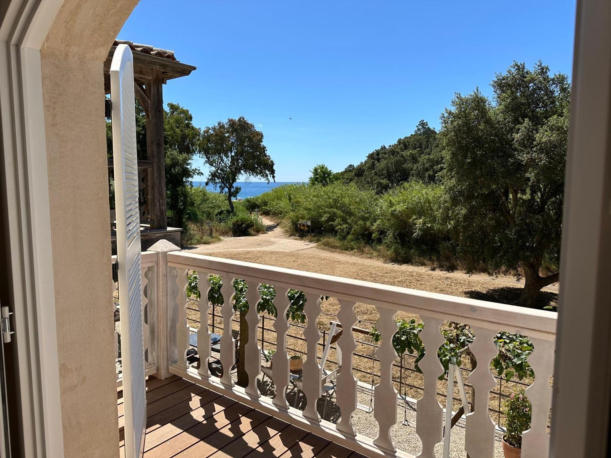 Le Clos Des Sept Palmiers กาวาแลร์-ซูร์-แมร์ ภายนอก รูปภาพ